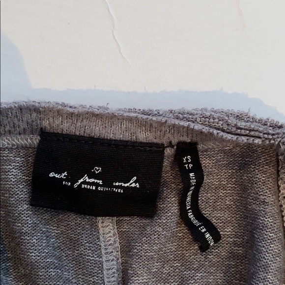 Cozy Grey Sweater - Picture 4 of 4